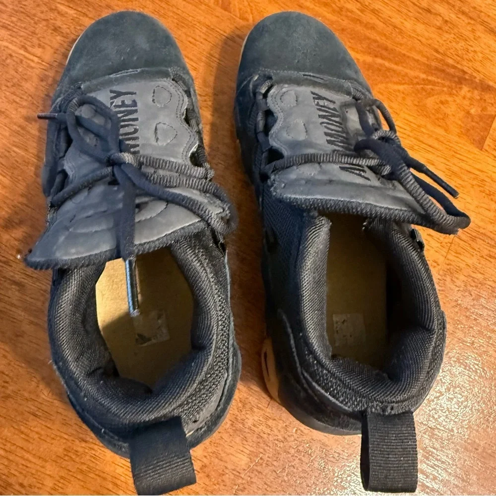 Boy’s Nike Air More Money Black gum sneaker size 6.5 youth